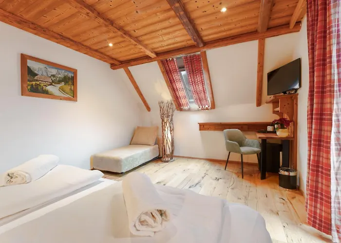 Gostilna Pri Martinu كْرانْيِسكا غورا