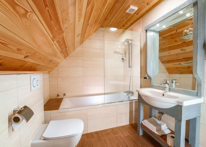 Gostilna Pri Martinu بيت ضيافة كْرانْيِسكا غورا